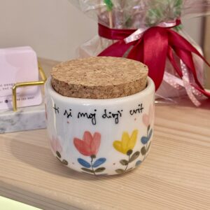 Posudica s plutenim čepom