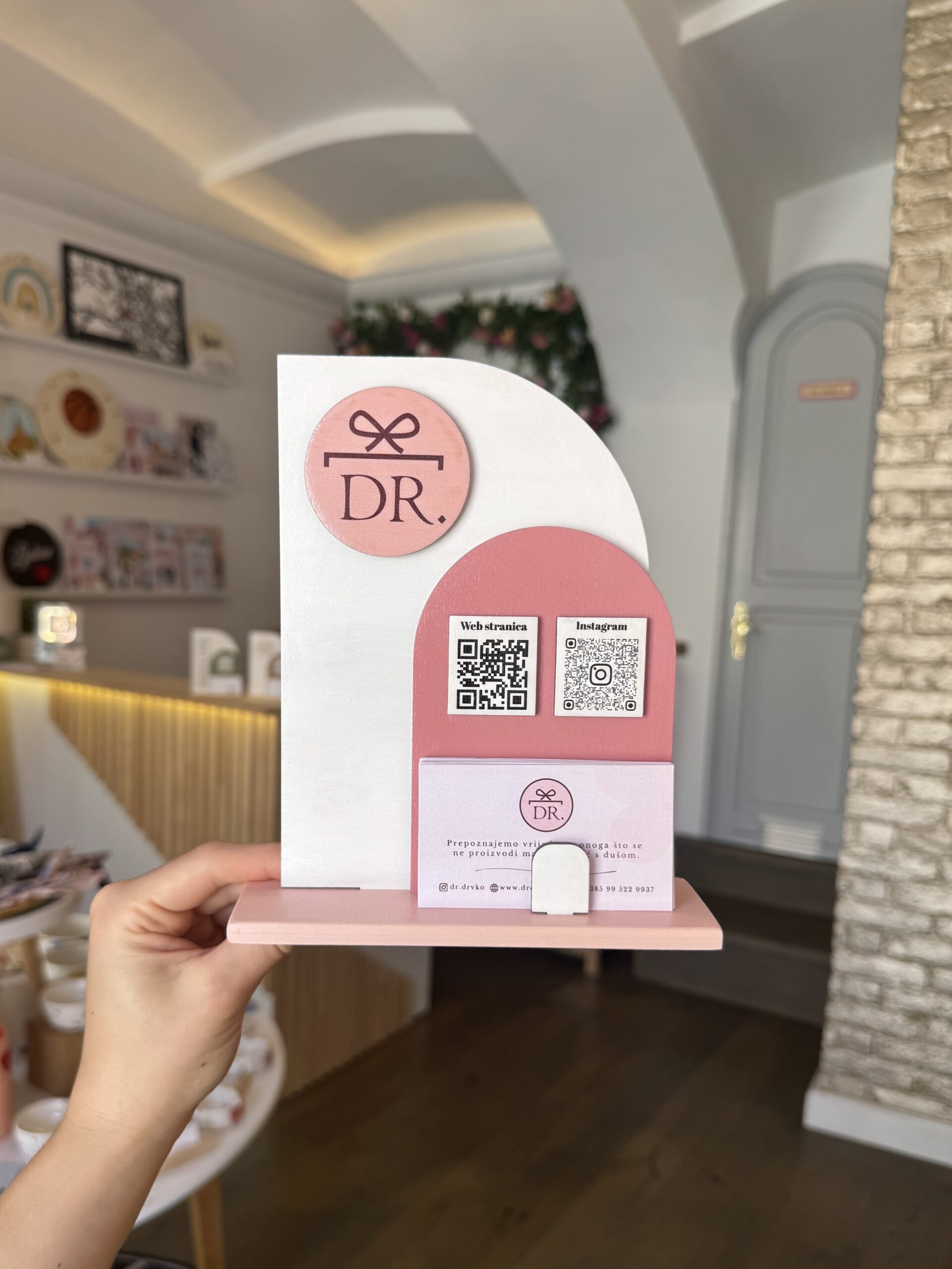 Stalak za QR kod i vizitke - Slika 4